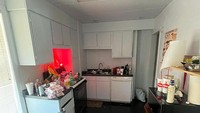 Merasa bebas berkreasi, seorang netizen bercerita teman kosnya selalu meninggalkan dapur dalam kondisi berantakan. Tak tahan dengan ulahnya dalam satu bulan dirinya langsung pergi pindah tempat tinggal. Foto: Bored Panda