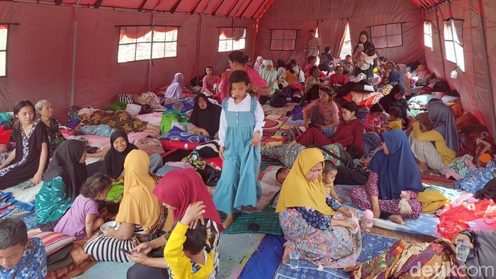 Menengok Dampak Gempa yang Porak-porandakan Cianjur