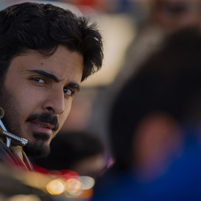 Sheikh Khalifa bin Hamad bin Khalifa Al Thani menjadi salah satu orang yang ditunggu kehadirannya di acara pembukaan Piala Dunia 2022 di Qatar. Sayangnya, pangeran tampan itu tidak hadir dalam perhelatan akbar tersebut. Khalifa sendiri sempat jadi perbincangan karena dilaporkan menikmati gaya hidup mewah di LA.Foto: Instagram