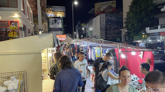 Pasar Malam di Chiang Mai