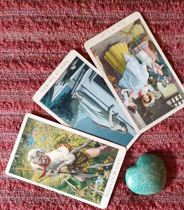 Pembacaan Kartu Tarot Riska.