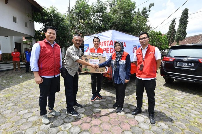 Pertamina Salurkan Sembako hingga Tim Medis Bantu Korban Gempa Cianjur