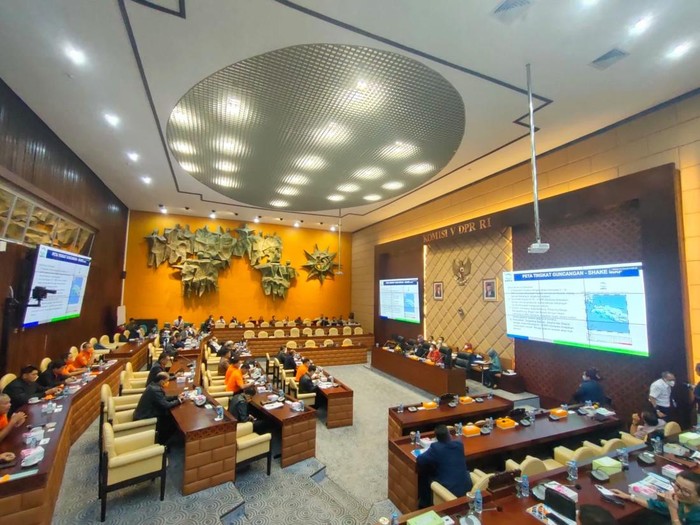 Rapat Komisi V DPR RI bersama BMKG dan Basarnas (Dwi-detikcom)