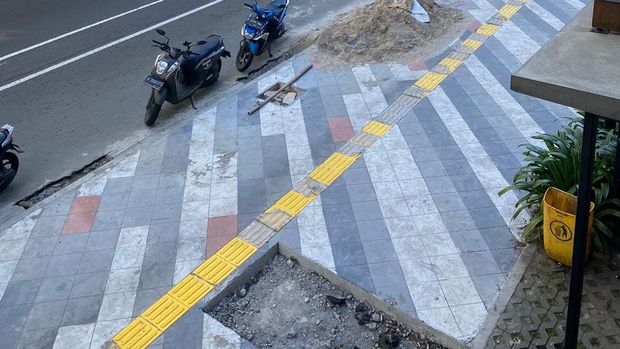 Revitalisasi trotoar di Jalan Margonda Raya, Depok