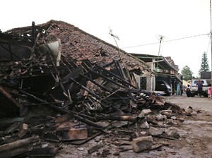 Polri Kerahkan 350 Personel untuk Tangani Dampak Gempa Cianjur