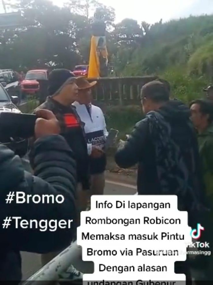 Rubicon paksa masuk bromo