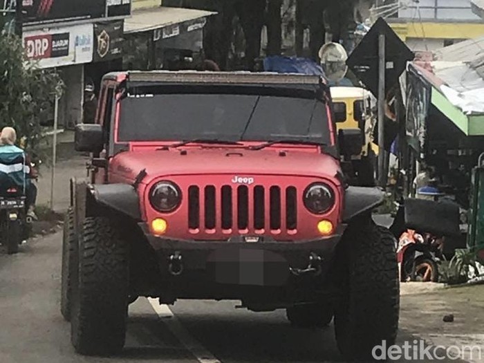 Rubicon paksa masuk bromo
