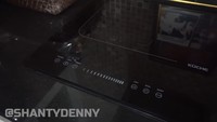 Dapur bersih Shanty Denny juga dilengkapi dengan kompor induksi. Hal ini membuat dapurnya menjadi terlihat modern. Foto: Instagram & YouTube Shanty Denny