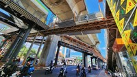 Program ini merupakan salah sayu langkah guna membangun sistem transportasi yang terintegrasi antara stasiun kereta commuter dengan TransJakarta.