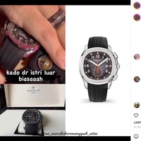 Sebelumnya Aurel sendiri terlihat sudah memberikan hadiah untuk suami tercintanya. Jam tangan yang diberikan oleh Aurel pun tak kalah mewah, bahkan harganya mencapai Rp 2,5 miliar. Foto: Instagram/@fashion_aureliehermansyah_atta
