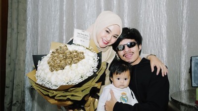 8 Potret Kejutan Ultah ke-28 Atta Halilintar, Dapat Kado Jam Tangan Rp 2,5 M