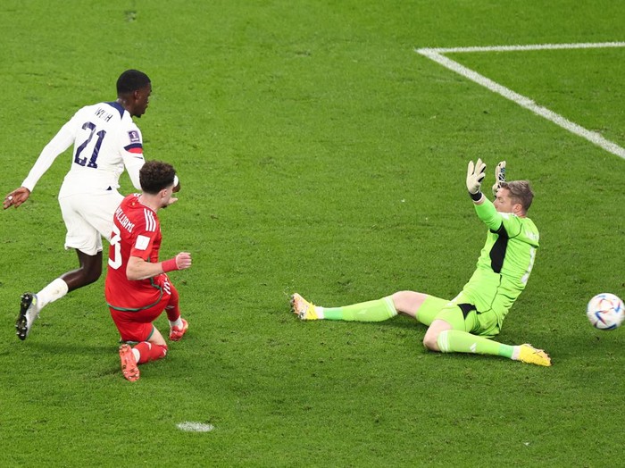Amerika Serikat dan Wales harus puas berbagi angka di laga pertamanya di Piala Dunia 2022. Menyusul hasil sama kuat dengan skor akhir 1-1.