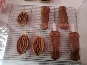 4 Kuliner Antimainstream di Bali, Ular Piton-Penis Waffle