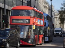 Bus Merah nan Ikonik di London bakal Hilang dari Jalanan