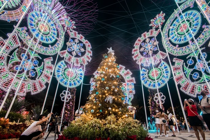 Christmas Wonderland di Gardens by the Bay Christmas Wonderland di Gardens by the Bay