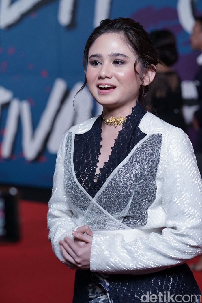 Para artis yang hadir di acara Festival Film Indonesia 2022.