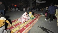 Gempa bumi berkekuatan Magnitudo (M)5,9 mengguncang wilayah Turki bagian barat laut pada Rabu (28/11) pagi waktu setempat. (Omer Urer/Getty Images)  