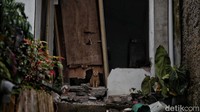 Badan Nasional Penanggulangan Bencana (BNPB) menyampaikan data korban terdampak gempa bumi di Kabupaten Cianjur, Jawa Barat. Korban tewas dilaporkan bertambah menjadi 271 orang, 2.043 warga luka-luka, dan 40 lainnya masih hilang.