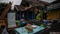 Tetap semangat warga Cianjur.