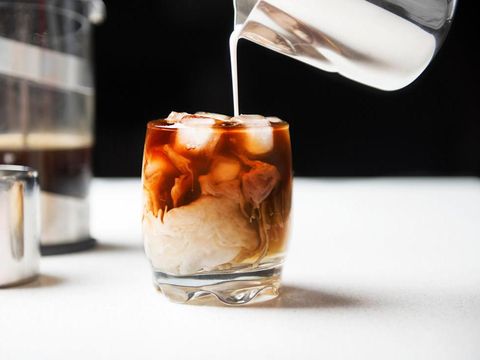 Ilustrasi kopi susu.