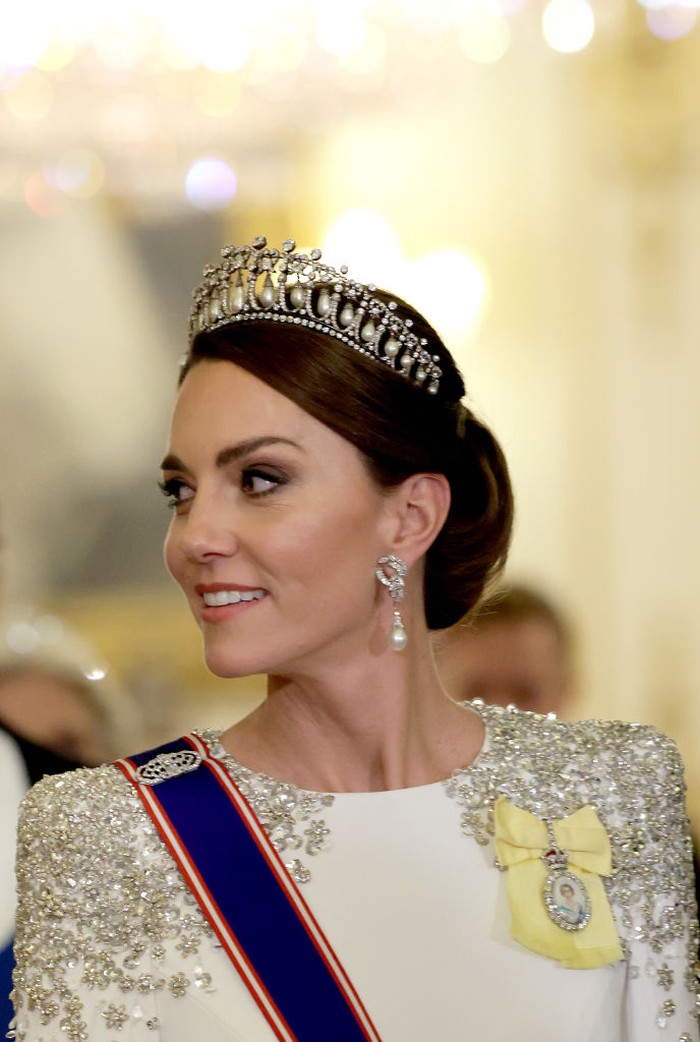 Kate Middleton di Perjamuan Negara Kate Middleton sebagai Princess of Wales menjamu Presiden Afrika Selatan Cyril Ramaphosa di Istana Buckingham, London, Inggris, pada Selasa (22/11/2022).