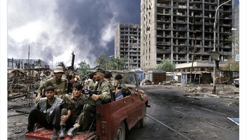 Warga Argentina digambarkan siap murka jika nanti Argentina kalah lagi. Foto: Twitter