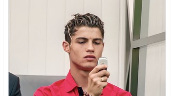 Mereka yang menghina Ronaldo adalah orang yang sama yang bungkam tentang bos buruk dan tempat kerja toxic karena mereka takut kehilangan pekerjaan, tulis akun ini. Foto: Twitter