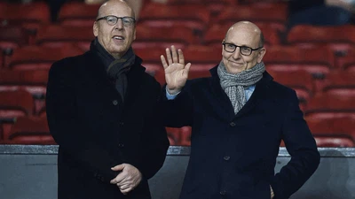 Mengenal Keluarga Glazer yang Jual Manchester United