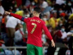 Keluarga Glazer bersedia menjual klub Manchester United. Klub berjuluk Setan Merah itu mengonfirmasi hal tersebut dalam pernyataan resmi. Berita ini muncul usai pengunduran diri Cristiano Ronaldo dari MU. (Pedro Fi&uacute;za/Getty Images) &nbsp;