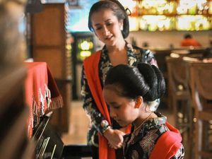 Kebaya Mau Diklaim Singapura dkk, Pesan Ganjar Bikin Mak Jleb