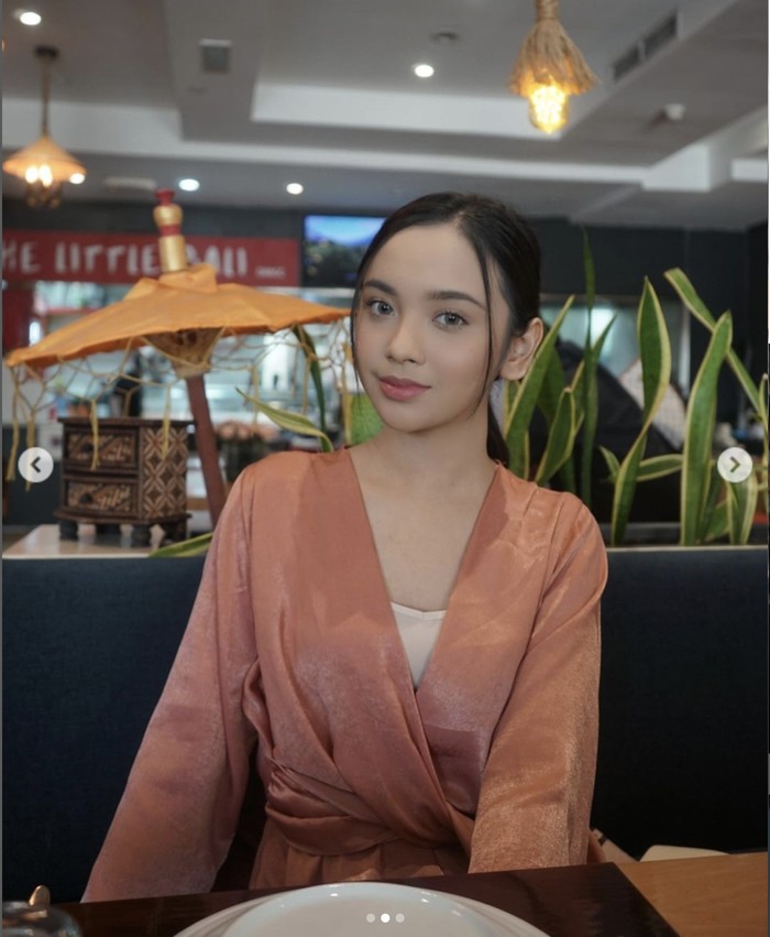Momen Seru Lyodra Ginting Saat Makan Mie hingga Makan di Restoran Momen Seru Lyodra Ginting Saat Makan Mie hingga Makan di Restoran