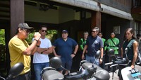 Direktur Utama Electrum, Pandu Sjahrir mengatakan, selain membangun ekosistem kendaraan listrik, pihaknya juga ingin mendorong gaya hidup yang berkelanjutan dan ramah lingkungan kepada masyarakat melalui berbagai upaya, termasuk salah satunya melalui edukasi. Edukasi yang dilakukan adalah pemahaman tentang ekosistem kendaraan listrik dan gaya hidup berkelanjutan yang dibangun Electrum.