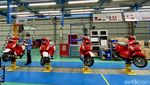 Suasana Perakitan Vespa di Cikarang, Pabrik Ketiga Piaggio Group di Asia Pasifik