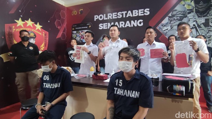 Polrestabes Semarang jumpa pers kasus uang palsu, Rabu (23/11/2022).