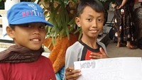 Raut senyum anak-anak korban gempa di Cianjur (Foto: Ikbal Selamet/detikJabar).