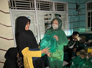 PPP Salurkan Selimut, Susu hingga Popok Bayi untuk Korban Gempa Cianjur