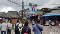 Adalah fakta bahwa pekerja Thailand di bidang pariwisata masih kurang Bahasa Inggrisnya. Namun, meski demikian, mereka tidak akan membohongi turis.