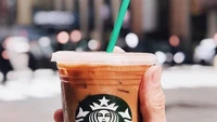 Kopi juga enak ditambahkan cokelat maupun rempah. Menu secret recipe yang bisa dicoba untuk cita rasa ini adalah Three Cs Latte. Racikannya berupa cafe latte yang ditambahkan bubuk cinnamon, saus mocha, dan sirup karamel. Foto: Instagram