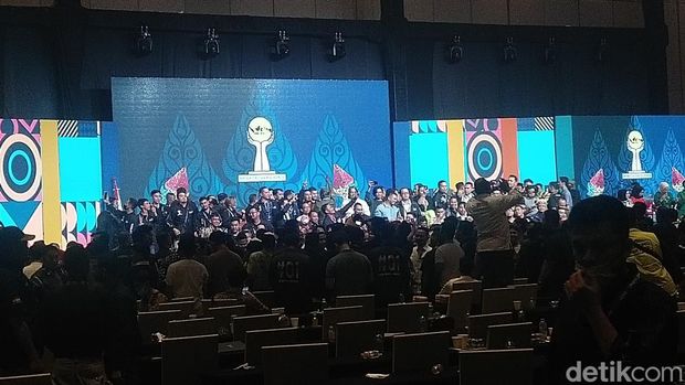 Suasana usai pemilihan Ketum HIPMI 2022-2025 dalam Munas HIPMI di Solo, Rabu (23/11/2022).