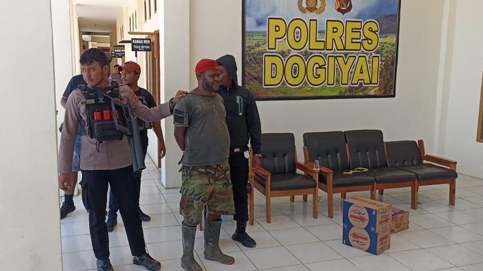 Tampang Ketua KNPB Dogiyai, Papua Tengah yang menjadi dalang kerusuhan.