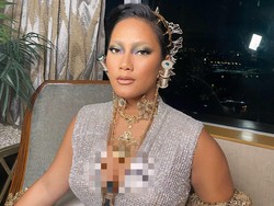 Foto: 6 Penampilan Tara Basro di FFI 2022 Tanpa Alis dan Makeup Bunglon