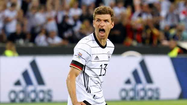 FILE PHOTO: Soccer Football - UEFA Nations League - Group C - Germany v Italy - Borussia-Park, Moenchengladbach, Germany - June 14, 2022 Germany's Thomas Muller celebrates scoring their third goal REUTERS/Heiko Becker/File Photo
