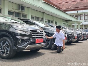 Wabup Bojonegoro Sesalkan Pengadaan Mobil Dinas Camat yang Tabrak Inpres