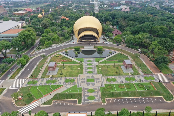 Wajah Baru TMII yang Lebih Hijau Wajah Baru TMII yang Lebih Hijau