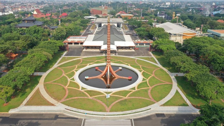Wajah Baru TMII yang Lebih Hijau Wajah Baru TMII yang Lebih Hijau
