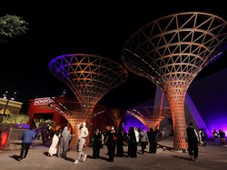 Selain memberikan hari libur, Raja Salman juga akan menggratiskan biaya masuk ke berbagai taman hiburan di Riyadh, ibu kota Arab Saudi. Foto: REUTERS/AHMED YOSRI