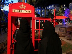 Hari libur itu berlaku untuk semua karyawan di sektor publik dan swasta, serta semua siswa di Arab Saudi. Foto: REUTERS/AHMED YOSRI