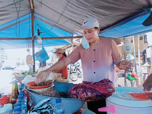 Warung Pekak Metengkuluk salah satu pionir kuliner lawar sapi di wilayah Mambal, Kecamatan Abiansemal, Badung.