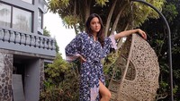 Saat jadi bintang tamu di Lapor Pak! Trans 7, Yasmin Napper mengaku suka main skateboard dan senang diving. (Foto: dok Instagram)