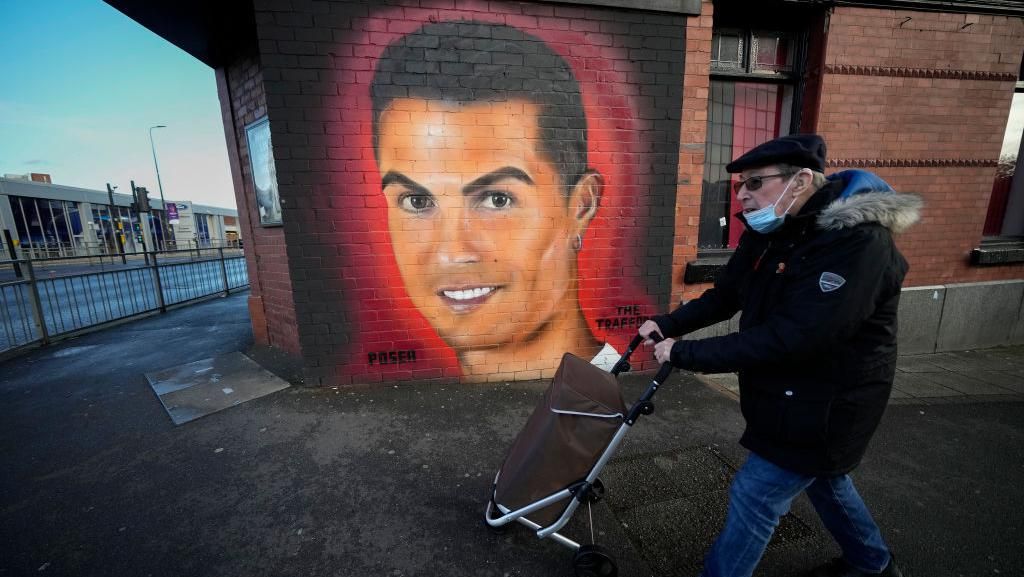 Senyum Lebar Ronaldo Masih Ada di Old Trafford
